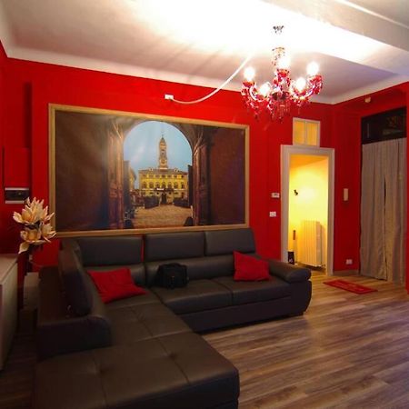איבראה Dolce Eporedia Intero Alloggio Nel Centro Storico מראה חיצוני תמונה