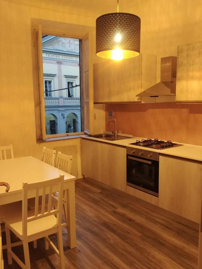 איבראה Dolce Eporedia Intero Alloggio Nel Centro Storico מראה חיצוני תמונה